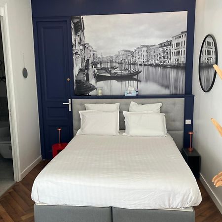 Chambre Dans Hotel Particulier 18E Siecle Hyper Centre La Rochelle 라로셸 외부 사진