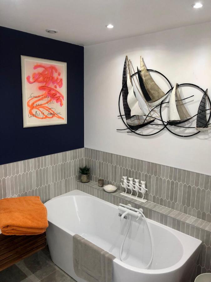 Chambre Dans Hotel Particulier 18E Siecle Hyper Centre La Rochelle 라로셸 외부 사진