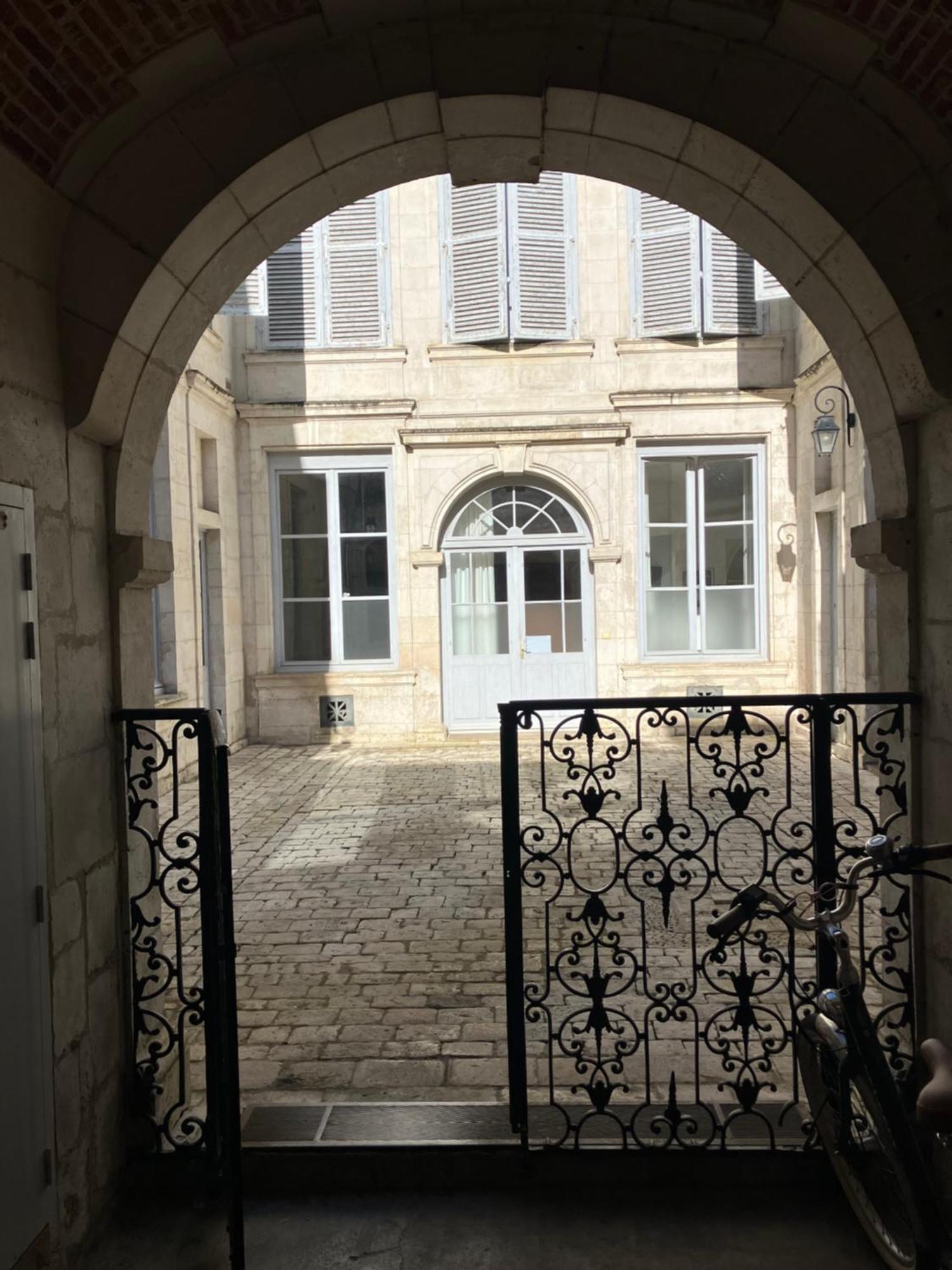 Chambre Dans Hotel Particulier 18E Siecle Hyper Centre La Rochelle 라로셸 외부 사진